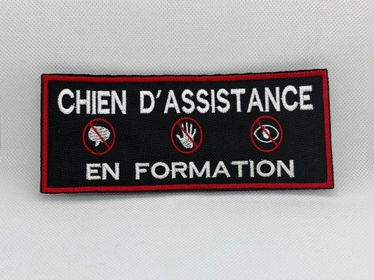 Écusson Patch Brodé avec Velcro “Chien d'Assistance en Formation” (2.5” x 6”)