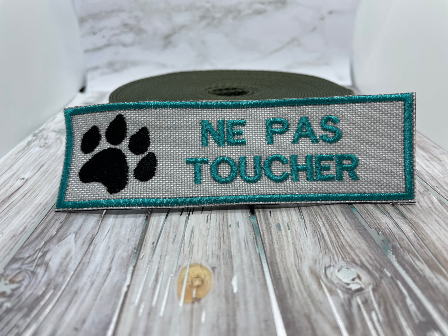 Écusson brodé pour chien Ne Pas Toucher