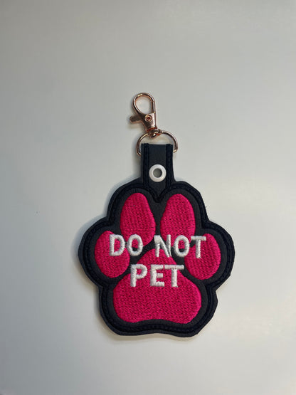 Pink Paw-Shaped Snap Tab – 4.25” x 3.5” Safety Tag for Vests, Collars & Leashes
