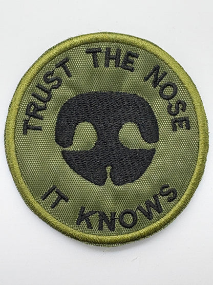Trust the Nose / Faites Confiance au Flair – Professional Scent Work Patch